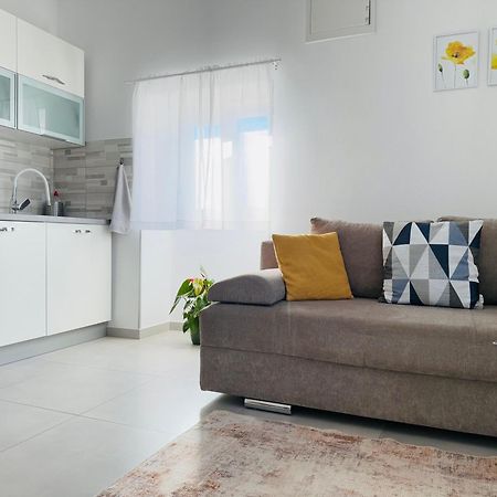 Apartment Erika - For 2 Near The Beach Pula Exteriér fotografie